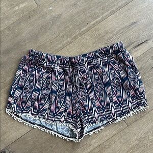 Patterned Women's Shorts with Pom-Pom Trim